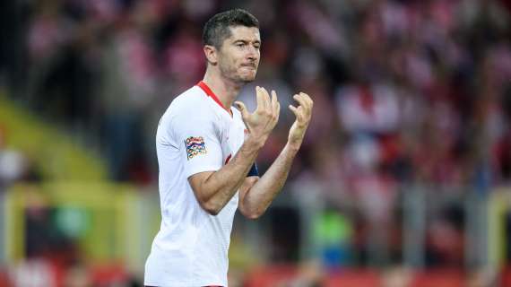 Lewandowski empata para Polonia, España sería campeona de grupo