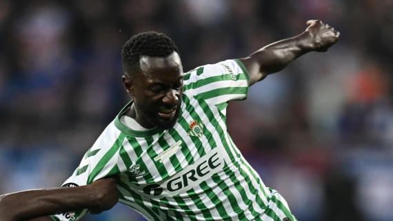 OFICIAL: Real Betis, Sabaly traspasado al Al-Duhail