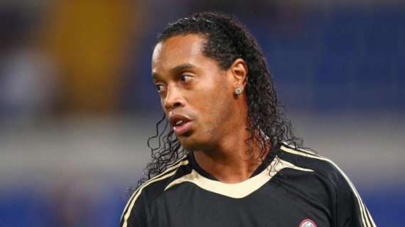Ronaldinho en Mundo Deportivo: "Pep me pidió que siguiera"