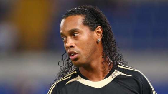 Ronaldinho descarta retirarse