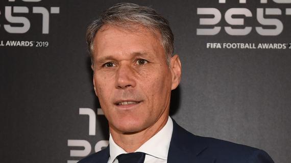 Van Basten: "Lamine Yamal debería jugar más en el medio"