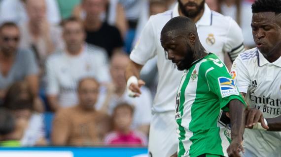 Real  Betis, lesión muscular de Sabaly