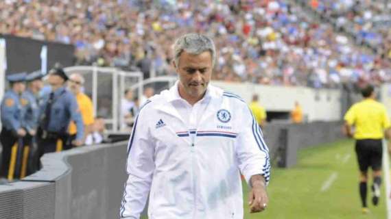 Chelsea, Gourlay: "Queremos que Mourinho siga con nosotros diez años"