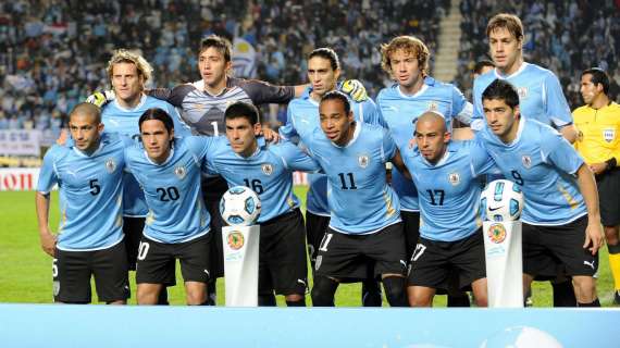 Luis Suárez, Cavani y Arévalo Ríos en la lista de Uruguay para los JJOO