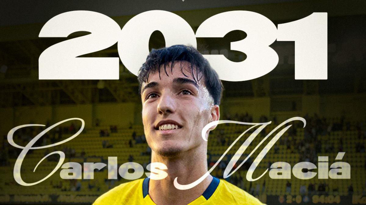 Carlos Maciá renueva con el Villarreal hasta 2031