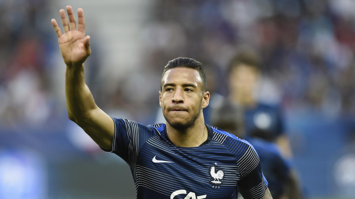 Tolisso, faro del Lyon de Fonseca: "Debería dosificarle, pero para nosotros es imprescindible"