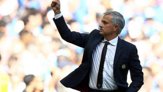 Mourinho: "Sólo me iré del Manchester United si lo piden los dirigentes"