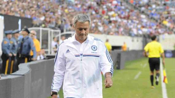 Chelsea, Mourinho sobre la caída de Cesc: "Fue un penalti enorme"
