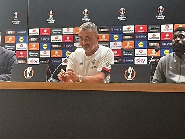 El Niza encadena 14 partidos sin ganar en Europa; Haise defiende al equipo: "Lo hemos dado todo"
