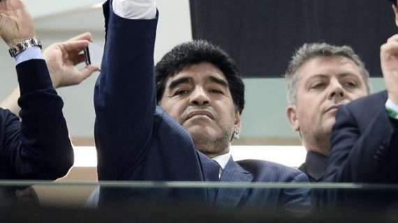 Maradona expresa sus condolencias a la familia de Grondona