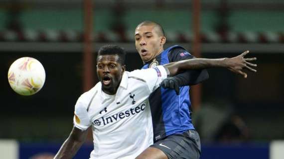 Tottenham, Adebayor excluido de la lista para la Europa League