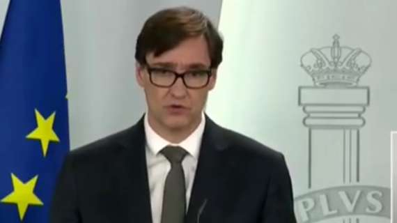 Salvador Illa: "La entrada de público en los estadios es prescindible"