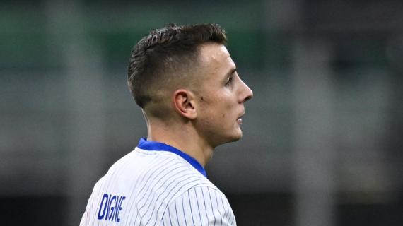 OFICIAL: Aston Villa, renueva Digne, ex Barça