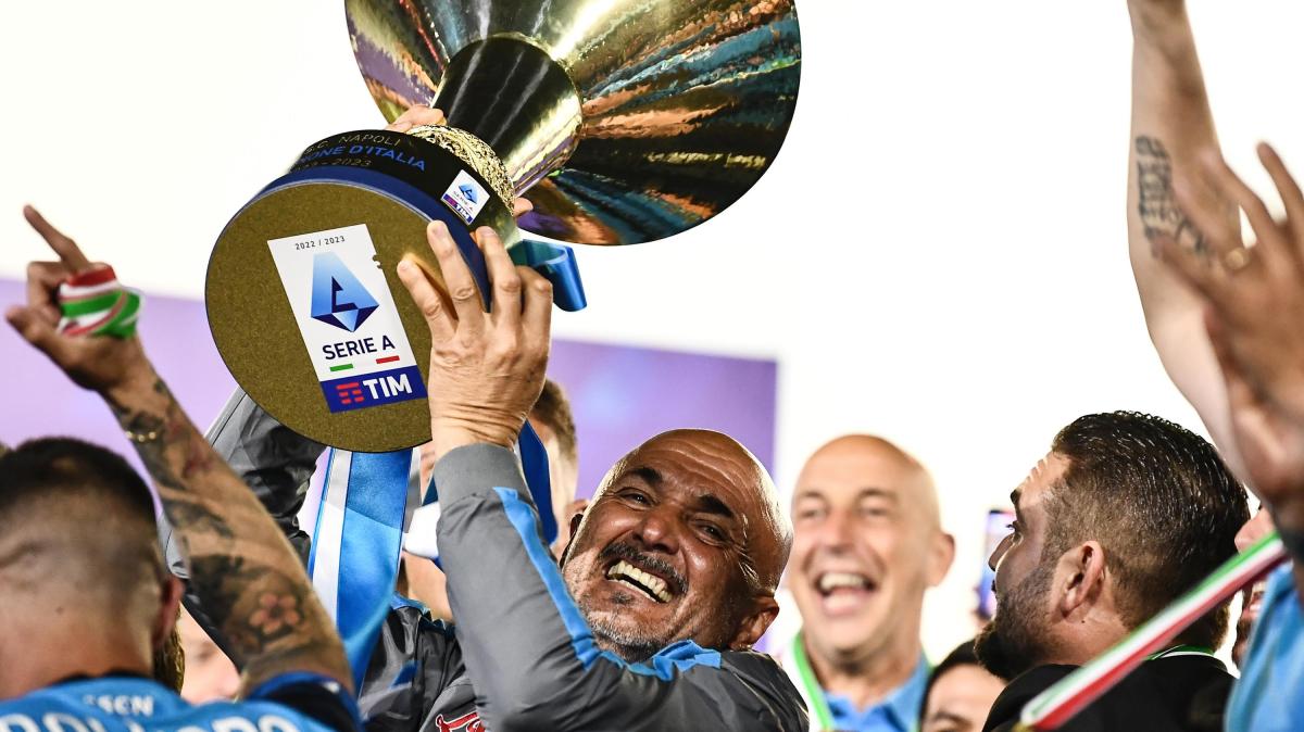 Spalletti se va a la Juve con el Napoli tatuado en la piel. Como habría hecho cualquiera