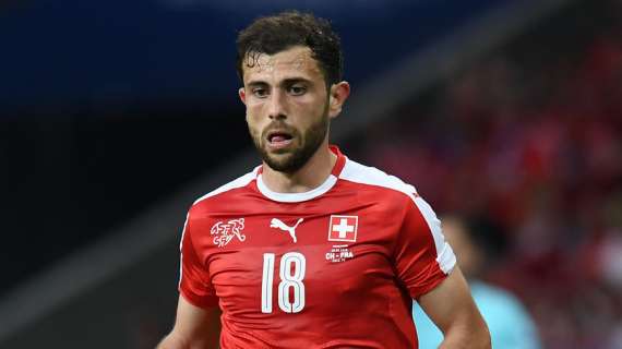 Se retira Admir Mehmedi