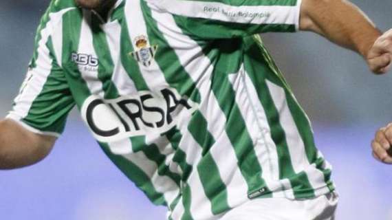 Real Betis, Nosa y Verdú entran en la convocatoria para derbi