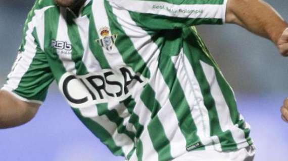 El Real Betis consolida el liderato en Huelva