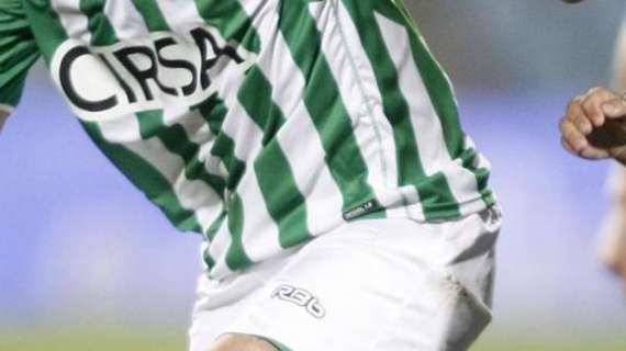 OFICIAL: Real Betis, renueva el lateral del filial, Rafa Navarro