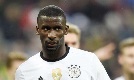 Chelsea y Manchester United, atentos a Rüdiger