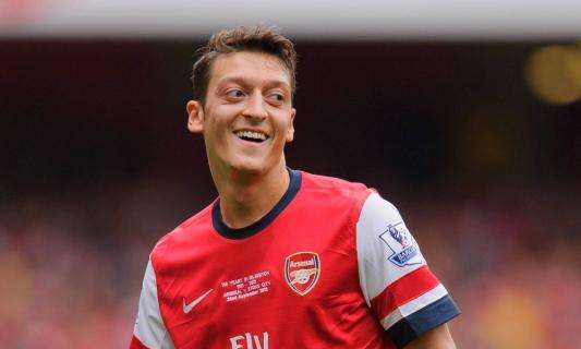 Arsenal, Özil podría condicionar su continuidad a la de Wenger