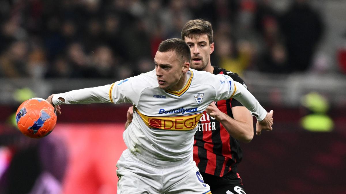 Stulic, implacable desde los once metros: el US Lecce hace el 2-0 y la US Cremonese, cuesta arriba