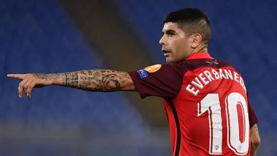 Sevilla FC, Riquelme vuelve a contactar con Banega