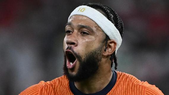 Corinthians, Memphis Depay seguirá en el club