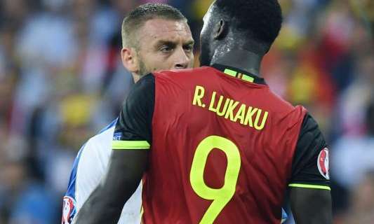 Lukaku reduce diferencias para el Manchester United (2-1)