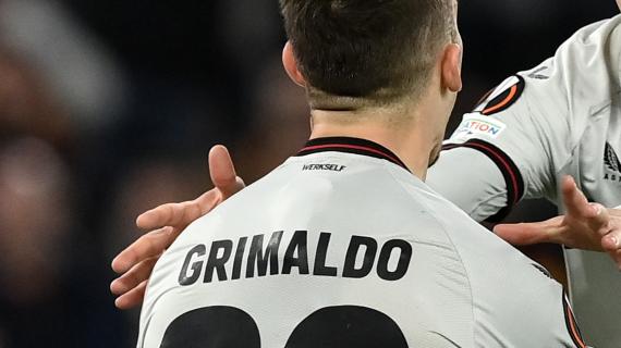 Bayer Leverkusen, una posible ampliación de contrato de Grimaldo, improbable