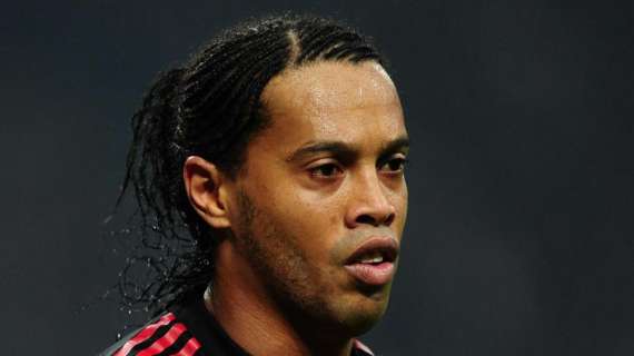 Nelson Cuevas: "Creo que a Ronaldinho le hicieron la cama"