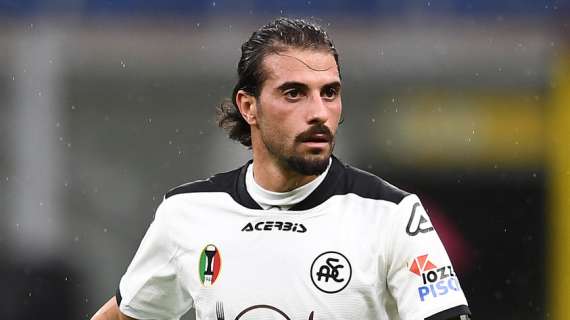 Italia, la Fiorentina desaprovecha un 0-2 ante el Spezia (2-2)