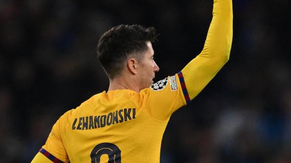 Lewandowski de penalti adelanta al FC Barcelona en Montilivi (1-2)