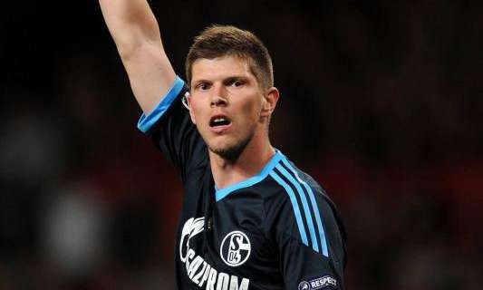 El Schalke derrota al Augsburgo con un gol de Huntelaar