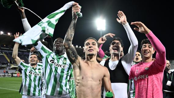 FOTONOTICIA TWM - El festejo de los jugadores del Real Betis en Florencia