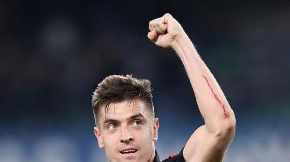Italia, el Milan supera al colista por la mínima