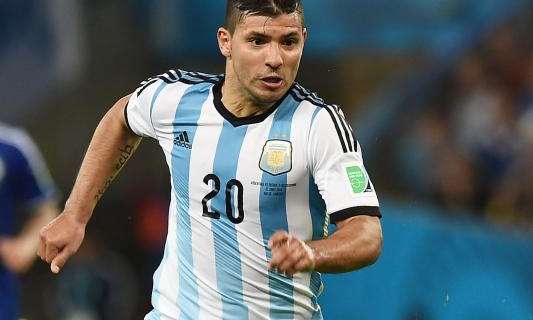 Argentina se impone a Ecuador sin Messi