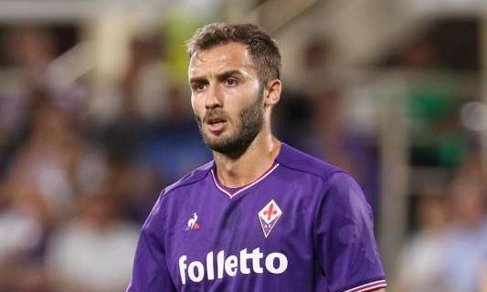 Italia, segunda vicgtoria consecutiva de la Fiorentina. Marca el ex bético Pezzella