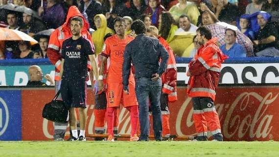 Neymar, con molestias en el tobillo, y Rakitic, con una contusión en el pie, son duda para Málaga