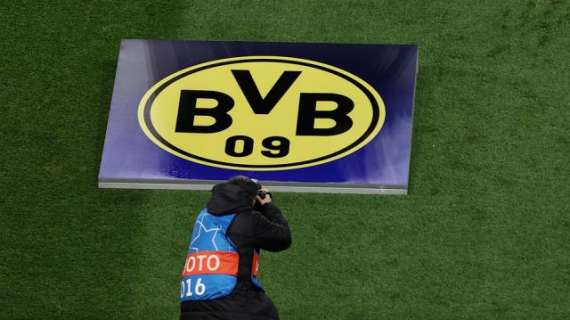Borussia Dortmund, Reyna lesionado durante el calentamiento