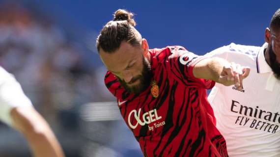 Muriqi adelanta al RCD Mallorca tras un grave error defensivo del Barça (1-0)
