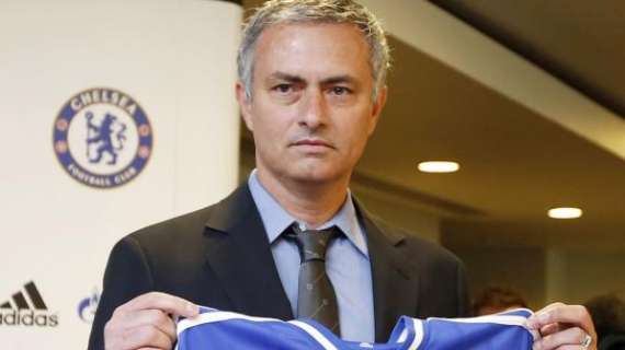 Mourinho: "Sólo me iré del Chelsea si me echan. ¿Dirigir a otro club inglés? Por qué no..."