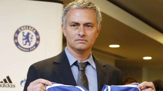 Chelsea, Mourinho: "Drogba es uno de los mejores delanteros de Europa"
