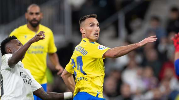 Descanso: Cádiz CF - Deportivo Alavés 1-0