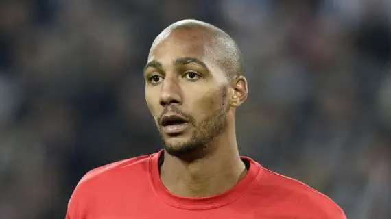 Sun, las demandas salariales de N'Zonzi complican un futuro en Inglaterra