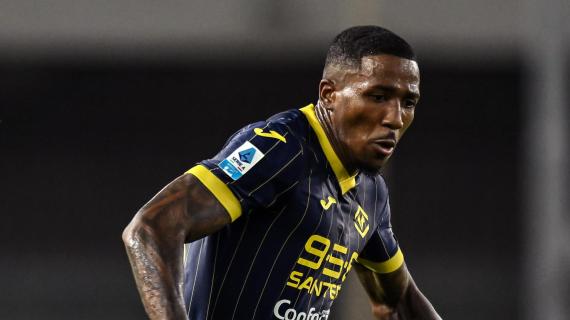OFICIAL: Wolverhampton, firma Jackson Tchatchoua