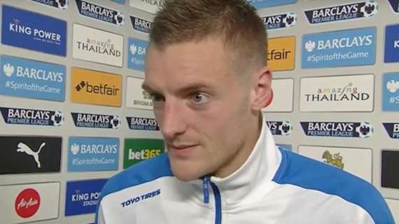 Leicester City, Vardy quiere jugar en el exterior cuando deje el club