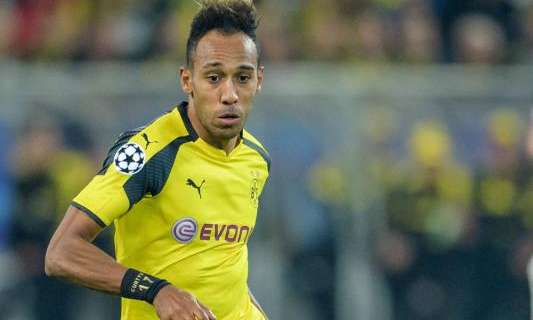 Borussia Dortmund, Aubameyang quiere jugar en el Milan