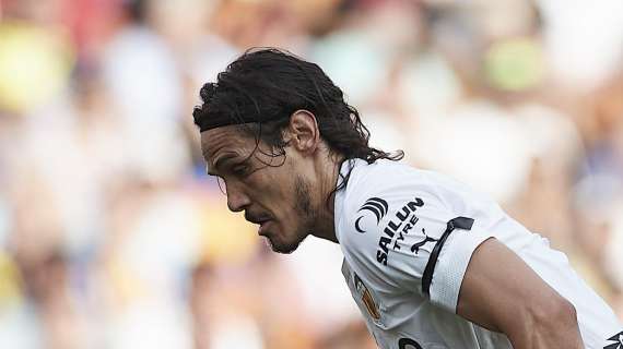 Argentina, 'hat-trick' de Cavani en 20 minutos