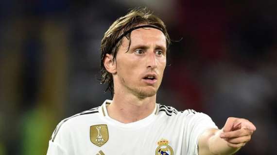 Modric convierte el tercer gol del Madrid (1-3)