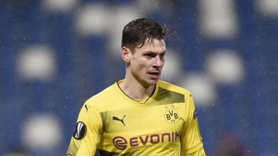 OFICIAL: Borussia Dortmund, renueva Piszczek